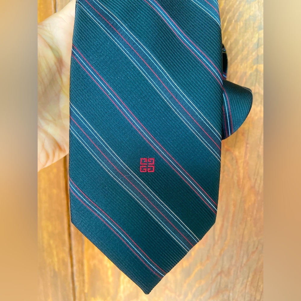 Vintage GIVENCHY Elegant Striped Tie. Like New.